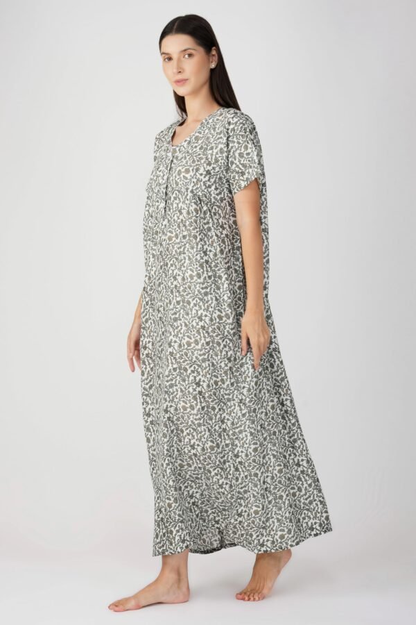 1.2 Grey - Button Closure Nighty D1