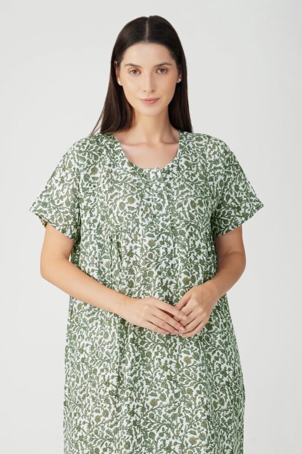 2.3 Green - Zipper Closure Nighty D1