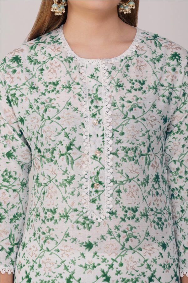 2.5 Green - Kurti With Round Neck P1D1