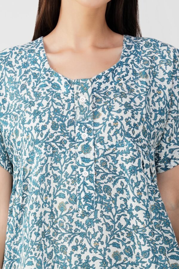 3.5 Blue - Button Closure Nighty D1