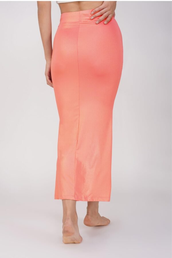 5.7 Peachy Pink - Shimmer Fish Shapewear