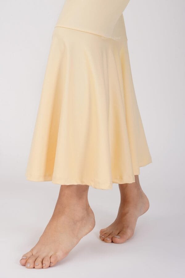 6.6 Beige - Frill Bottom Shapewear