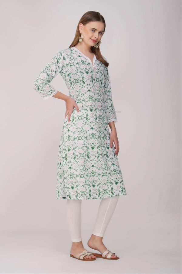 4.2 Green - Kurti With V Neck P1D1